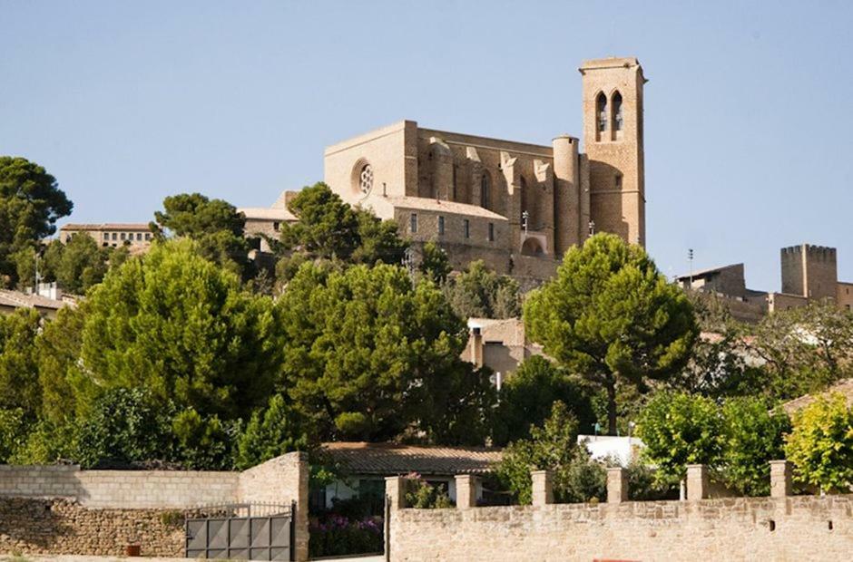 El Diezmo Artajona Exterior foto